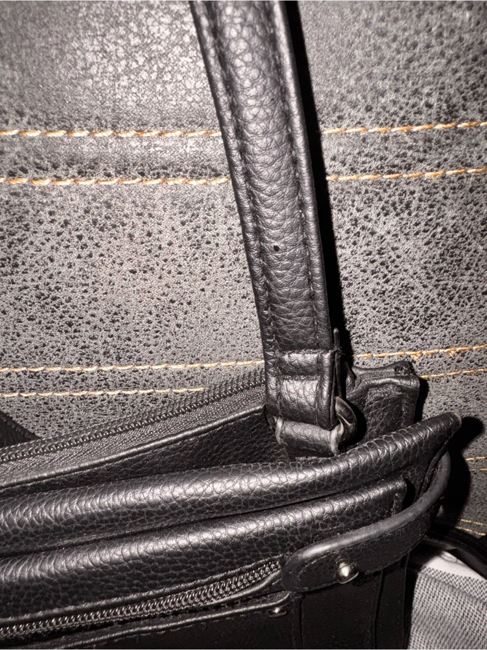 Rosetti black purse multiple compartments adjustable straps - Picture 13 of 15